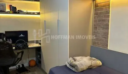 Apartamento com Quintal