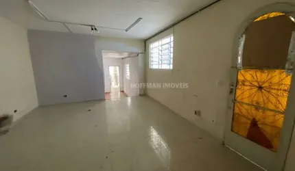 2 casas + ponto comercial + salão pequeno