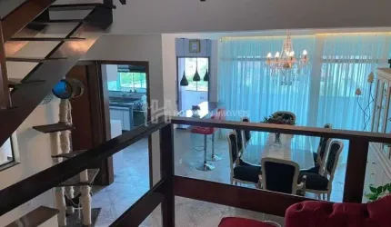 Sobrado com 3 dormitorios 1 suite, 4 vagas com dependência para empregada