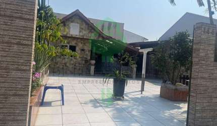 Casa para Venda em Palhoça, Madri, 2 dormitórios, 1 banheiro, 2 vagas