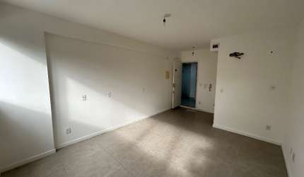 Excelente sala comercial na Freguesia