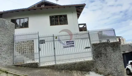 Casa com 2 quartos para alugar na Rua da Emílio Ferdinando Schroeder, 206, Agronômica, Florianópolis por R$ 4.000