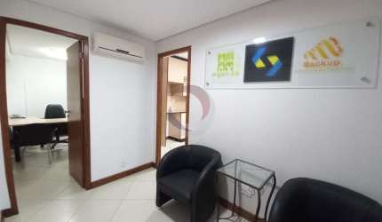 Sala comercial para alugar na Rua dos Ilhéus, 46, Centro, Florianópolis por R$ 2.400