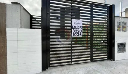 Casa com 2 quartos para alugar na Recanto do Beija Flor, 250, Campeche, Florianópolis por R$ 4.800