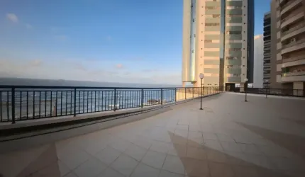 APARTAMENTO FRENTE A  PRAIA NA PONTA DO FAROL