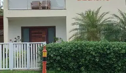 Casa em condomínio fechado com 4 quartos à venda no Abrantes, Camaçari  por R$ 950.000