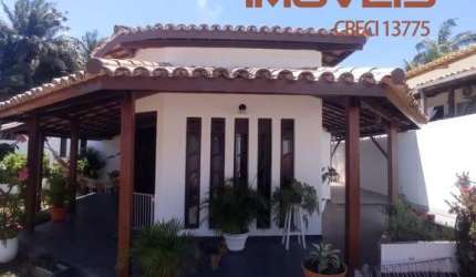 Casa com 3 quartos para alugar no Buraquinho, Lauro de Freitas  por R$ 5.500