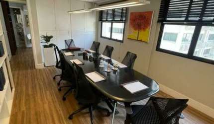 Itaim Bibi com 180 mts, mobiliado~, 5 vagas