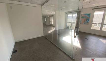 Conjunto comercial para locação  na Barra Funda , 183 m²