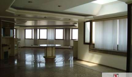 Vendo Cobertura Triplex com 650m2 na Vila Suzana!