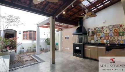 Vendo Casa no Campo Belo, com 136 mts, 2 suites, 2 vagas