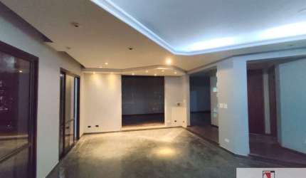 Vendo apartamento com 3 dormitórios sendo 1 suíte no Morumbi