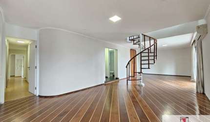 Cobertura duplex com 4 suites em Moema