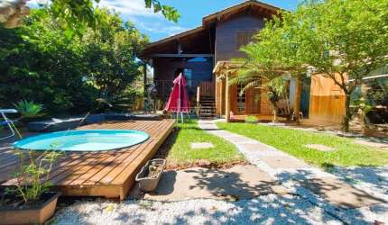 Casa para Venda em Florianópolis, São João do Rio Vermelho, 3 dormitórios, 1 suíte, 3 banheiros, 3 vagas