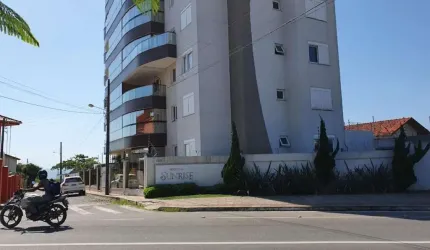 Apartamento para Venda em Penha, Centro, 3 dormitórios, 3 suítes, 4 banheiros, 2 vagas