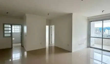 Apartamento com 2 suítes e lavabo no bairro Campinas em São José