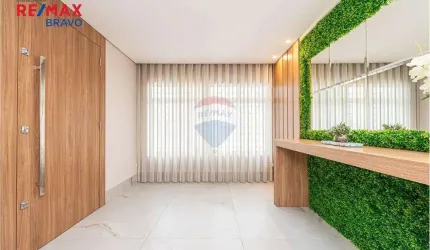 Casa Térrea  e Sobrado  - 3 quartos, 8 vagas - Cajuru