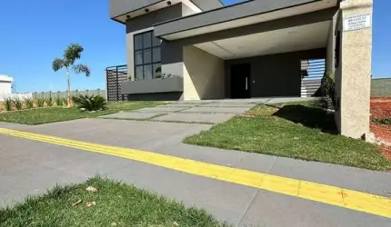 CASA COM 4 SUÍTES - TERRAS ALPHA - SENADOR CANEDO - CIDADE ALPHA - COM PISCINA