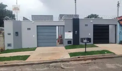 Casa com 3 quartos à venda na Rua JM 21, 1, Jardim das Oliveiras, Senador Canedo, 104 m2 por R$ 350.000