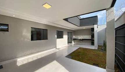 Casa à Venda - Residencial Flor do Ypê - 3 Quartos, Suíte e Área Gourmet