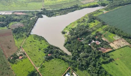 Chácara de 1.322m² com 284,8m² Construídos – Senador Canedo