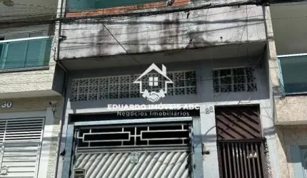 Oportunidade casa para morar ou renda com salão