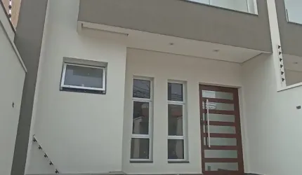 Sobrado de Alto Padrão para Venda
