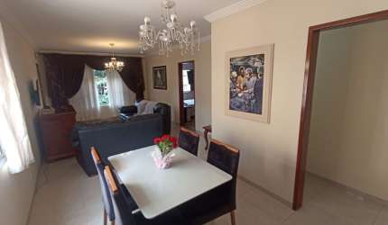 Casa com 3 dormitórios à venda