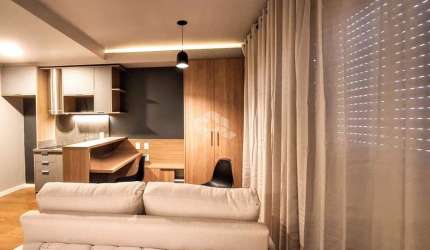 APARTAMENTO STUDIO EM FRENTE AO PARQUE DA REDENÇÃO!