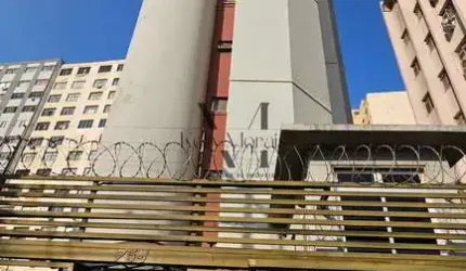 Charmoso Duplex, 2 quartos na Rua 8 com vaga de garagem - Setor Central