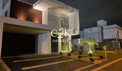 Casa de Alto Padrão com 4 Quartos, Piscina Aquecida - R$ 1.780.000,00!
