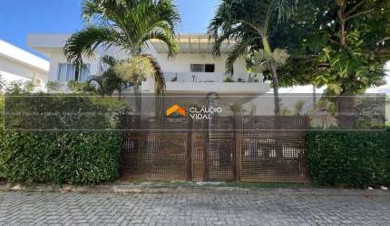Encantadora casa duplex, 266 m² com 4/4, Buraquinho em Lauro de Freitas- BA