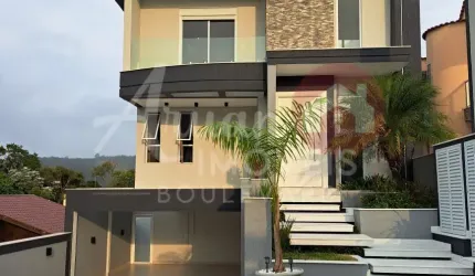 Casa a venda ou para locação no condominio Aruã