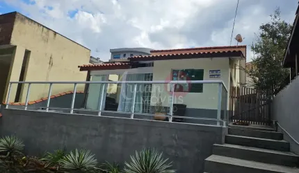 Casa a venda no condominio Aruã