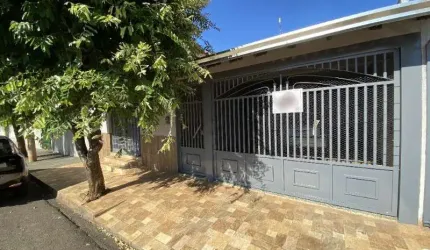 CASA COM TRÊS QUARTOS À VENDA EM BIRIGUI - COLINAS PARK