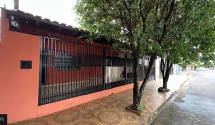 Casa de três quartos para venda no bairro São Braz em birigui