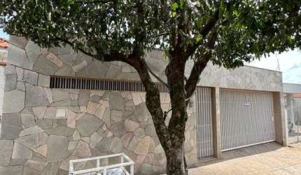 Casa à venda no Bairro Santo Antonio em Birigui