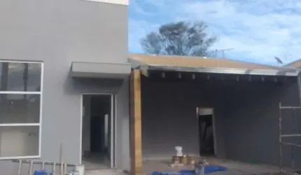 Casa de alto padrão em condomínio com 3 quartos e 2 suítes em Birigüi-SP, Residencial Veneza - 180m² - 2 vagas - 5 banheiros