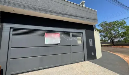 Casa á venda no bairro Eurico Caetano em birigui: Casa com 2 Quartos sendo um deles Suíte, Garagem coberta com 2 vagas, 2 banheiros e Sala de TV