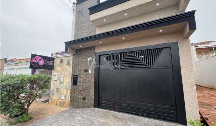 Casa á venda no Parque das Árvores em Birigui, casa com; 3 Quartos sendo uma suíte, sala de Tv com pé direito alto e Garagem com churrasqueira