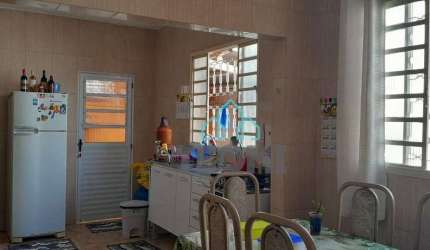 Casa com 3 dormitórios à venda, 103 m² por R$ 355.000,00 - Vila São José - Taubaté/SP