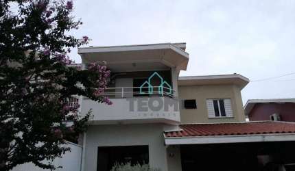 Sobrado com 3 dormitórios à venda, 321 m² por R$ 1.250.000,00 - Esplanada Independência - Taubaté/SP