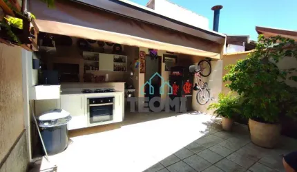 Jardim Gurilândia - Casa com 2 dormitórios à venda, 75 m² por R$ 370.000 - Taubaté/SP