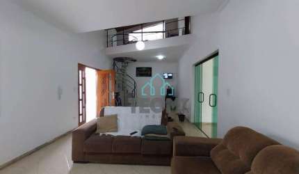 Casa com 3 dormitórios sendo 1 suíte à venda, 149 m² por R$ 600.000 - Residencial Portal da Mantiqueira - Taubaté/SP