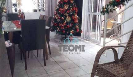Sobrado com 3 dormitórios à venda, 120 m² por R$ 550.000,00 - Esplanada Independência - Taubaté/SP
