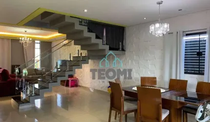 Sobrado com 3 dormitórios à venda, 260 m² por R$ 1.550.000,00 - Ouroville  - Taubaté/SP