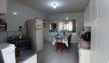 Casa com 4 dormitórios à venda, 220 m² por R$ 600.000,00 - Parque Senhor do Bonfim - Taubaté/SP