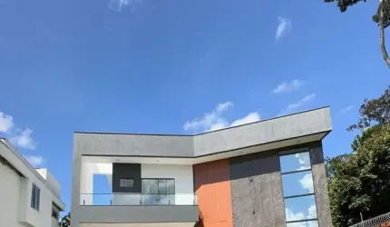 Vendo Casa em Condomínio 4 suítes com closet