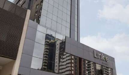 LOJA COMERCIAL NO CABRAL PROX TJ PR