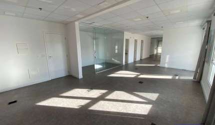 4 SALAS COMERCIAIS UNIFICADAS PARA LOCAÇÃO NA BARRA FUNDA